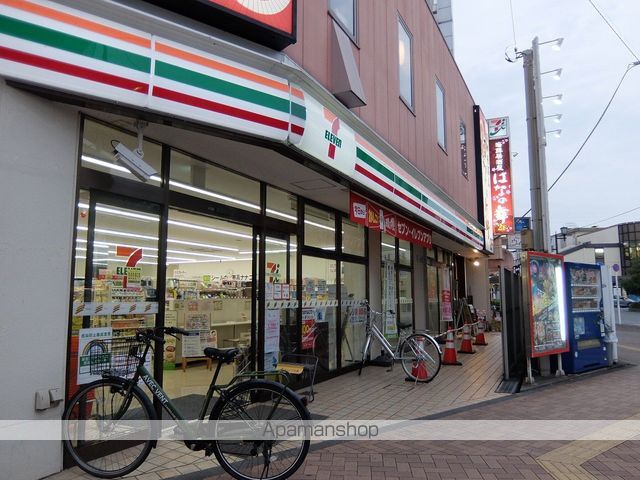 コンビニ　セブンイレブン（コンビニ）まで82m