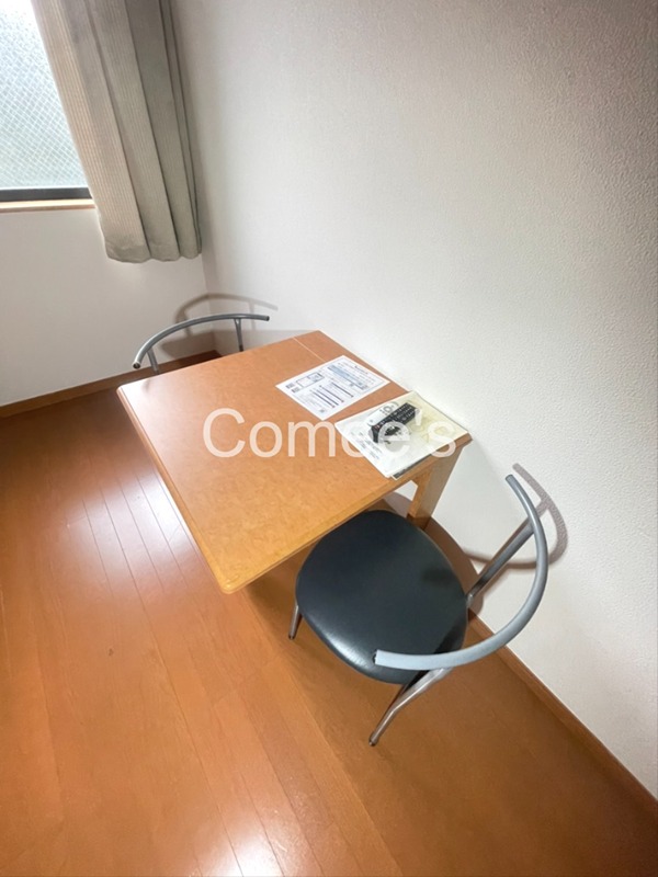 その他設備　テーブル・椅子