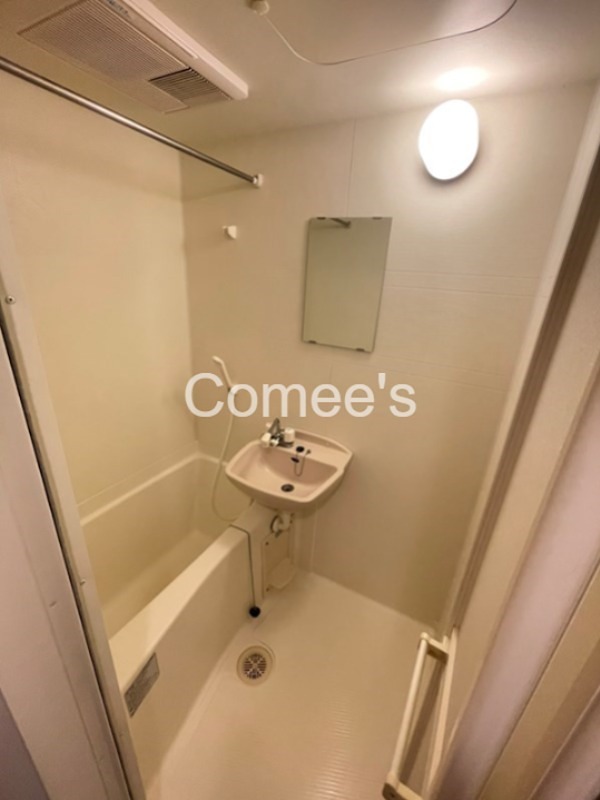 バス・シャワールーム　バスルーム