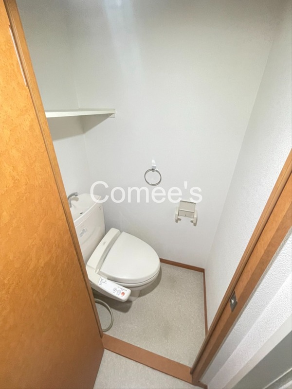 トイレ　温水洗浄便座