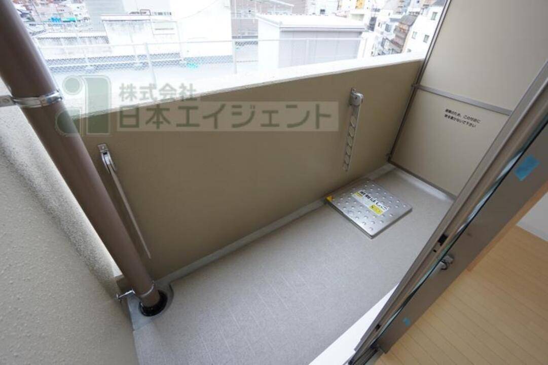 バルコニー　バルコニー
