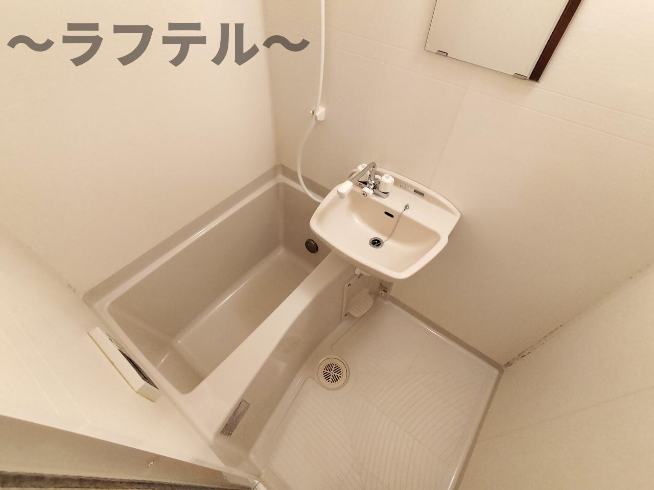 バス・シャワールーム　別部屋イメージ写真