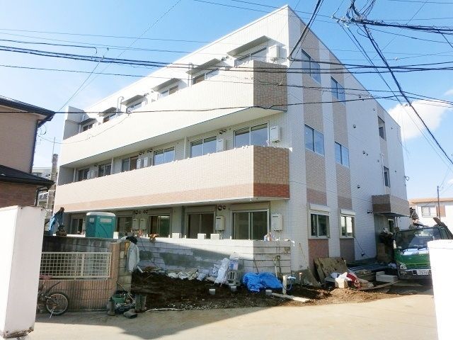 建物外観　おしゃれな外観