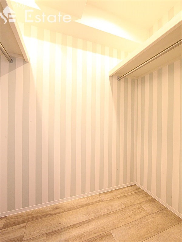 収納　ウォークインクローゼット