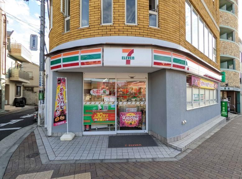 コンビニ　セブンイレブン世田谷代田駅前店（コンビニ）まで470m