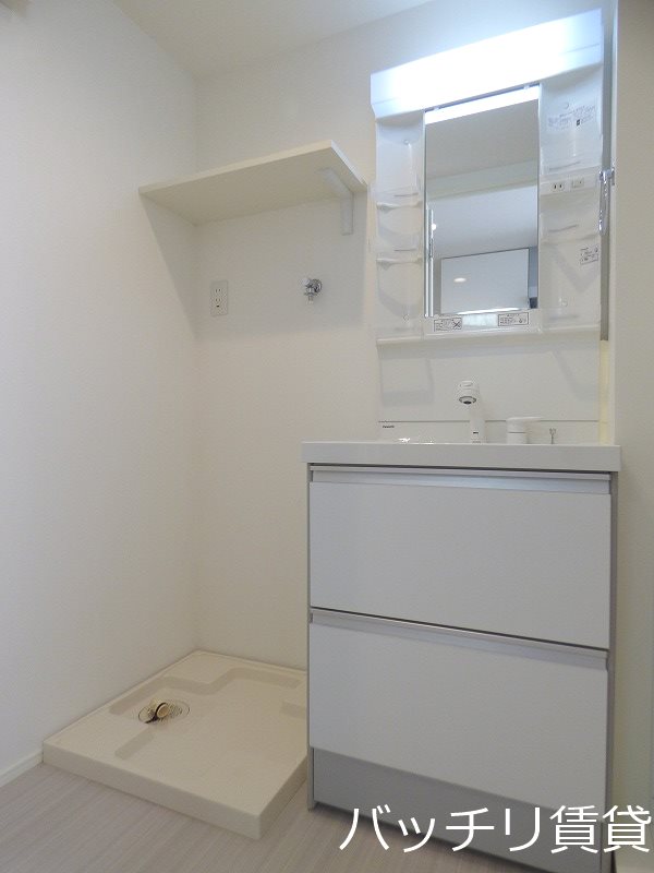 洗面設備　画像は同型タイプの為、現状を優先致します。