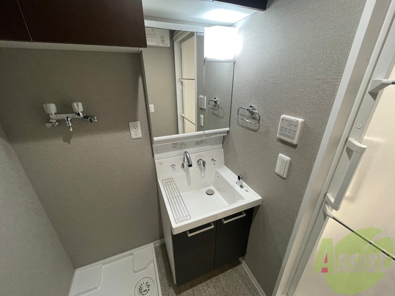 洗面設備　シャンプードレッサーで身支度もラクラクです！