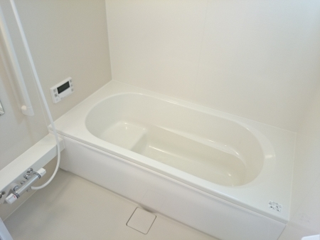 バス・シャワールーム　この写真の反転タイプです。