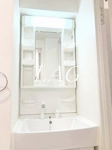 洗面設備　独立洗面台です。