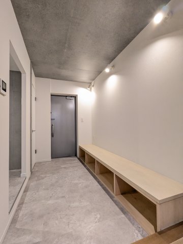 玄関　シンプルで使いやすい玄関です