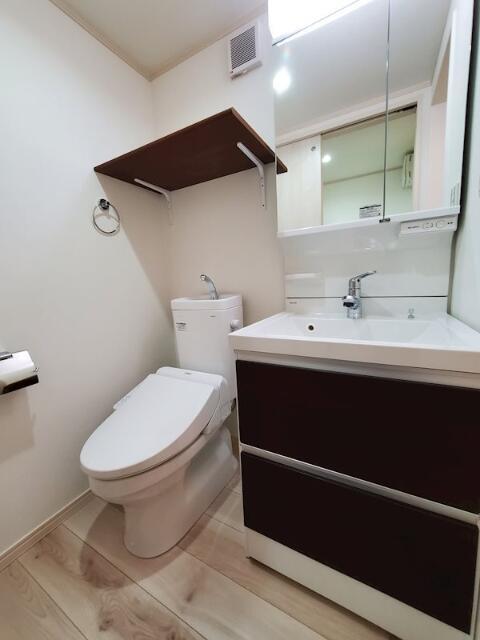 洗面設備　シャンプードレッサーが標準装…?