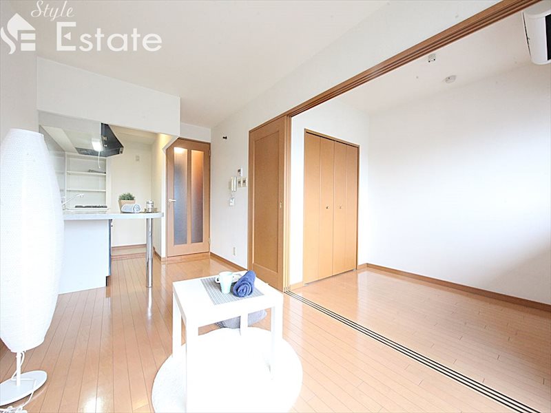 居室・リビング　内装