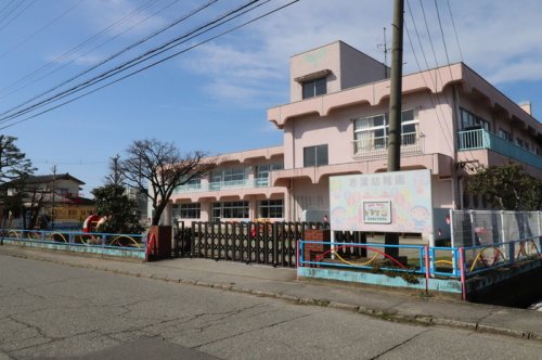 幼稚園・保育園　若葉幼稚園（幼稚園・保育園）まで920m