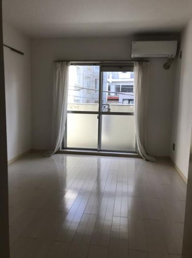 居室・リビング　居室（同一仕様写真）