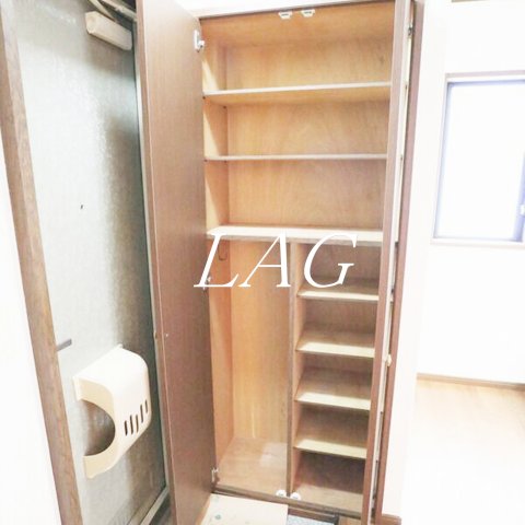 玄関　玄関です。