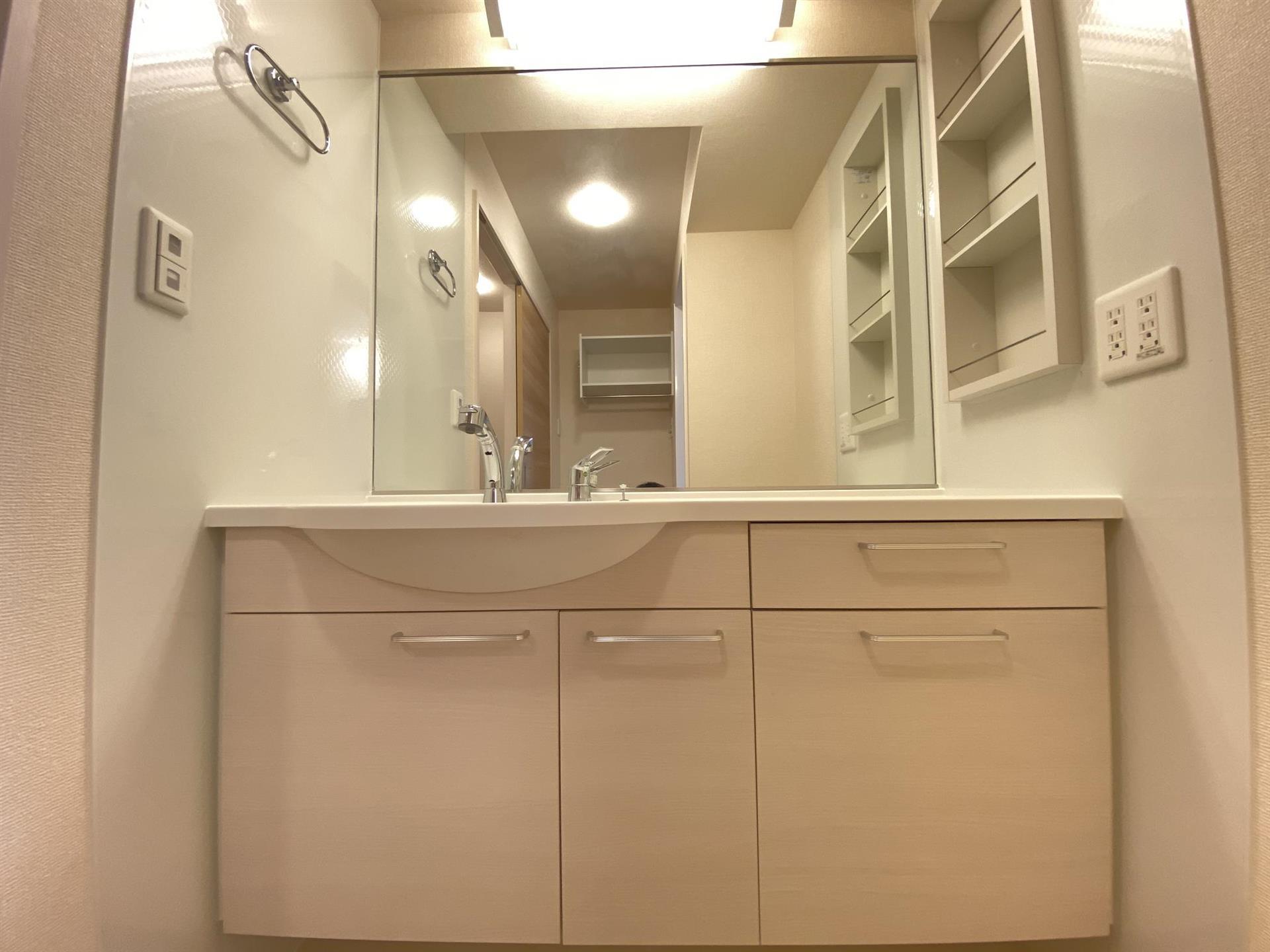 洗面設備　洗髪洗面化粧台