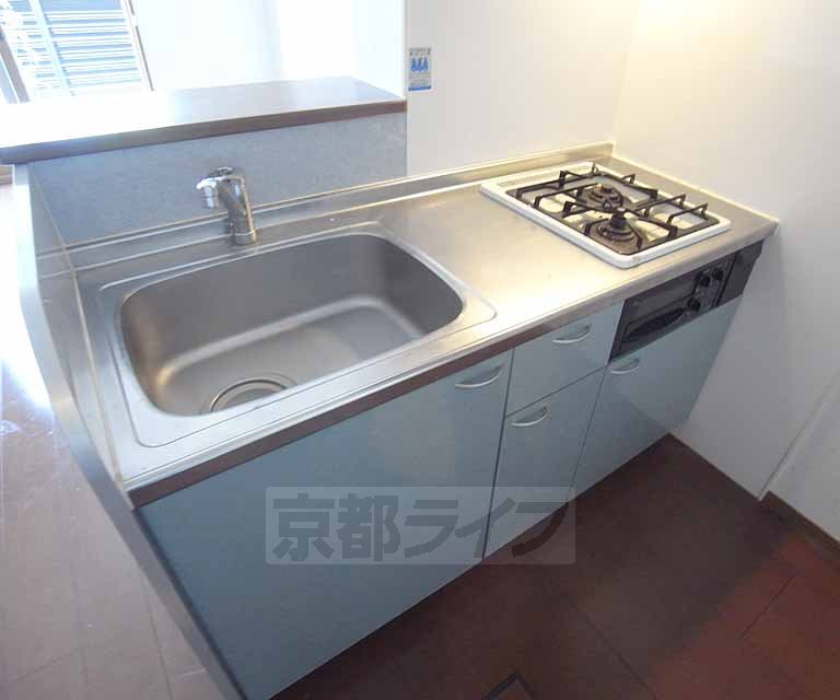 キッチン　きれいなカウンターキッチンです・