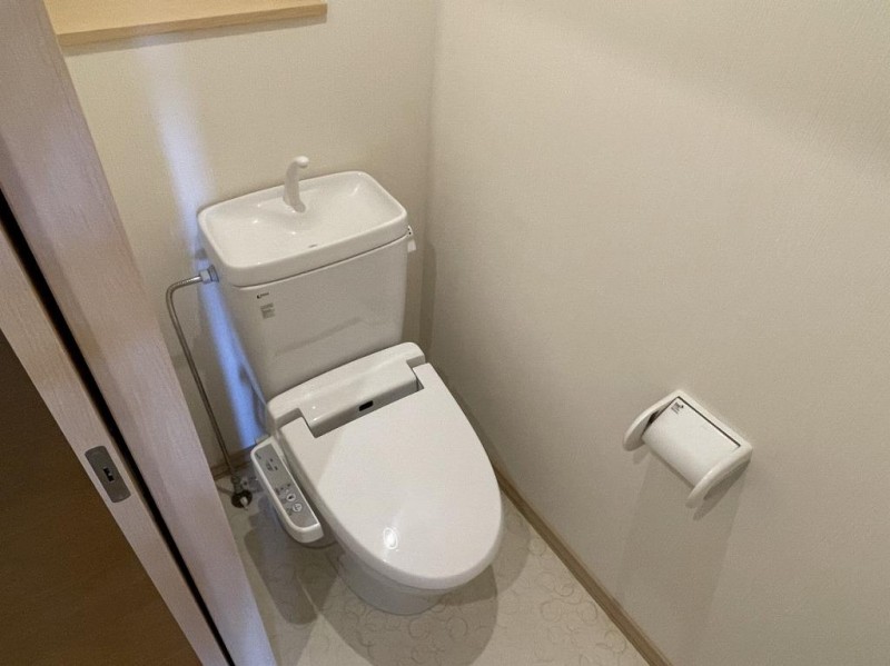 トイレ　トイレ