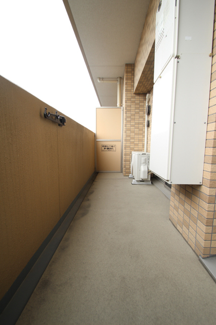 バルコニー　※別室の参考写真の為、現況優先です。