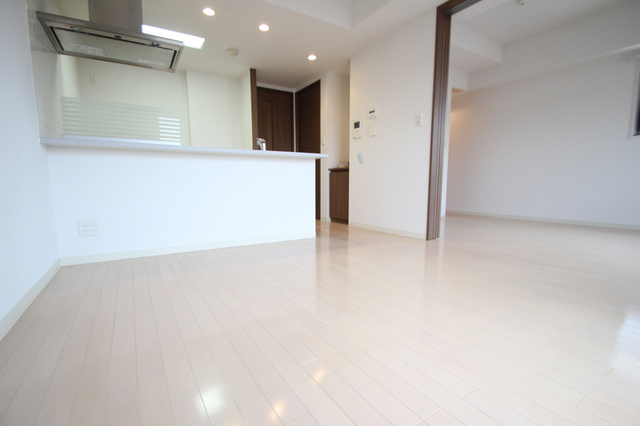 居室・リビング　※別室の参考写真の為、現況優先です。