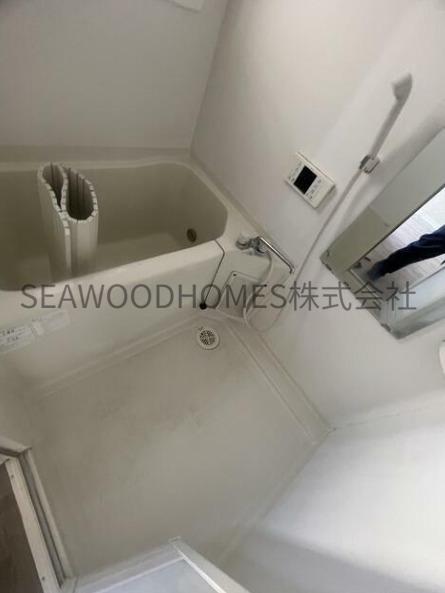 バス・シャワールーム　入浴小物置きが充実してます☆