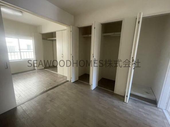 収納　収納が広く、お洋服や荷物が多い方も安心のサイズです！