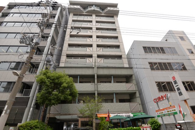 建物外観　落ち着いた雰囲気の外観です