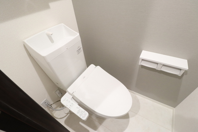 トイレ　※同施工会社物件（イメージ）