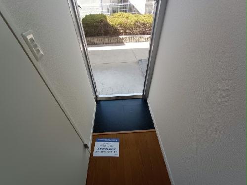 玄関　玄関スペース。部屋により家電設置あり。