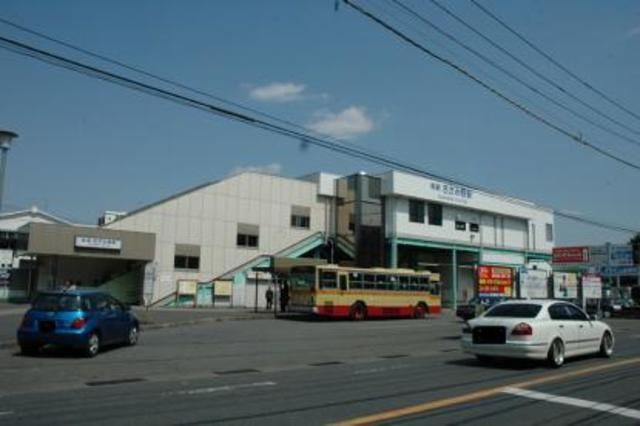 コンビニ　ファミリーマート（コンビニ）まで300m