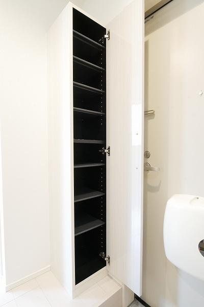 居室・リビング　収納