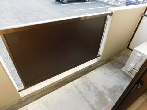バルコニー　※内装写真は同建物内他部屋
