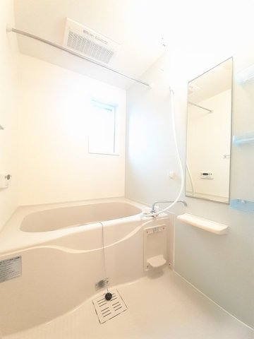 バス・シャワールーム　お風呂で日々の疲れを落としましょう