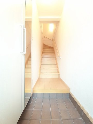 玄関　落ち着いた玄関です