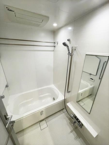 バス・シャワールーム　バス