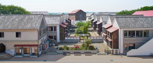 高校・高専　東野高等学校（高校・高専）まで676m