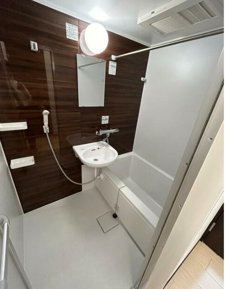 バス・シャワールーム　浴室です