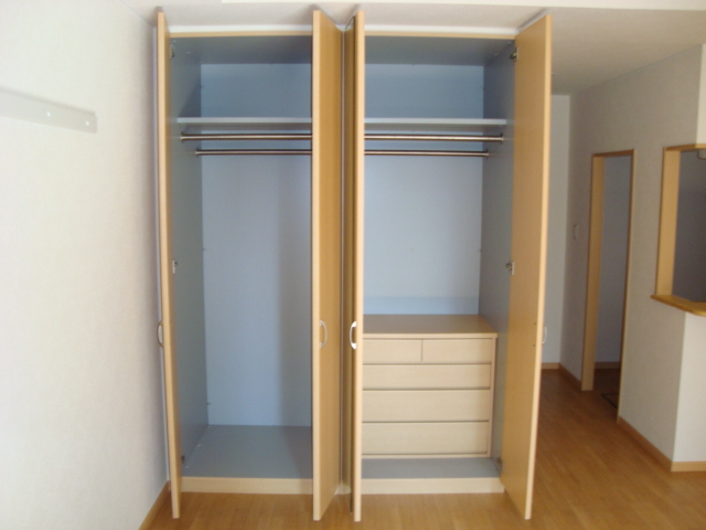収納　クローゼット
