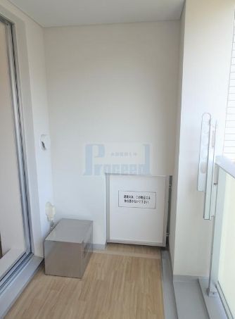 バルコニー　うれしいバルコニー付き！