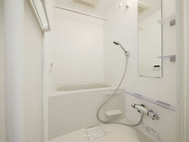 バス・シャワールーム　お風呂で日々の疲れを落としましょう