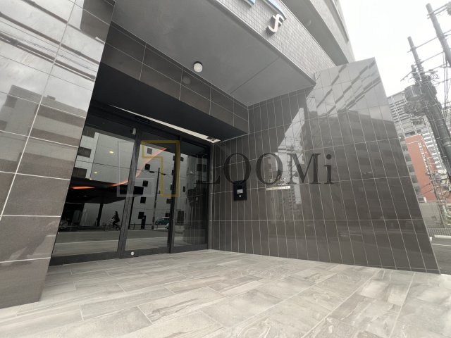 エントランス　セレニテフラン難波　エントランス