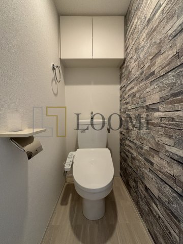 トイレ　セレニテフラン難波　トイレ