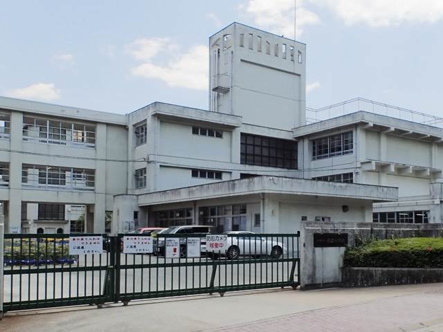 小学校　福岡市立柏原小学校（小学校）まで565m