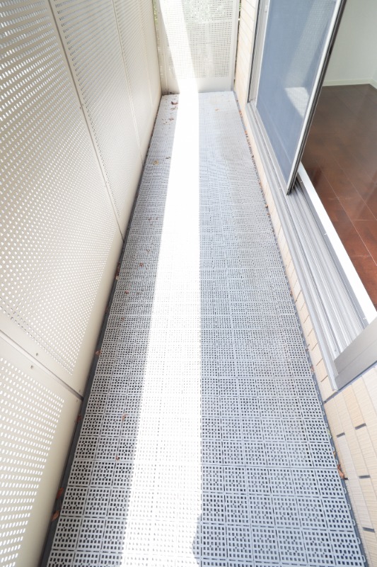 バルコニー　図面と現状に相違がある場合には現状を優先