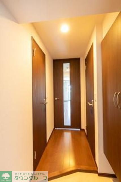 玄関　※写真は同タイプ住戸です。