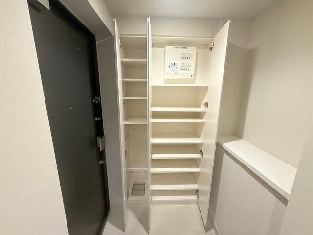 玄関　参考写真