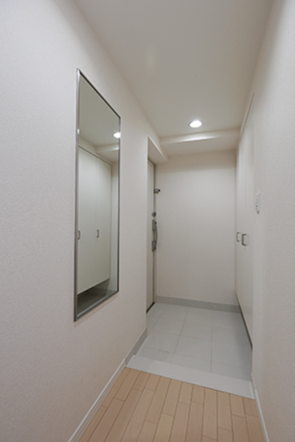 玄関　※写真は同タイプ住戸です。