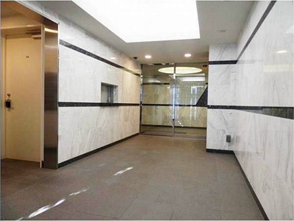 ロビー　建物の内部です