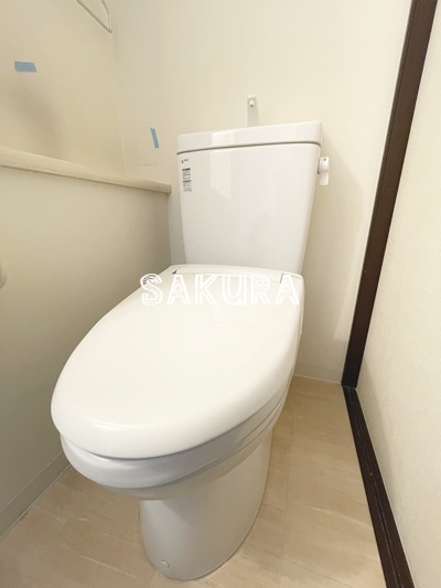トイレ　落ち着いた色調のトイレです♪