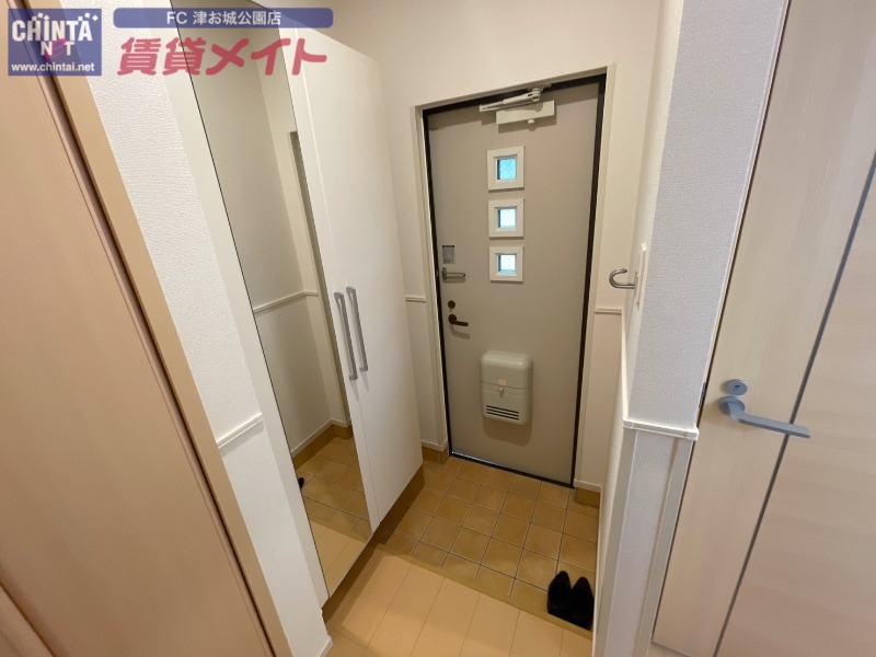玄関　同型タイプ画像